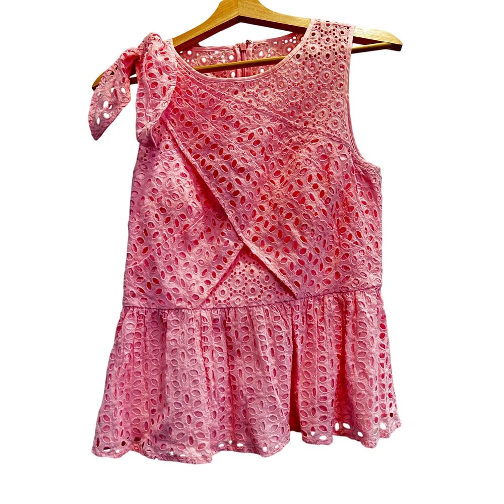 Lilly Pulitzer Pink Eyelet Top Size 4 Bow Shoulder Peplum Resort Feminine
